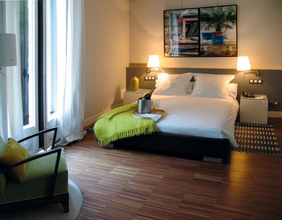 The5Rooms Barcelona Bilik gambar